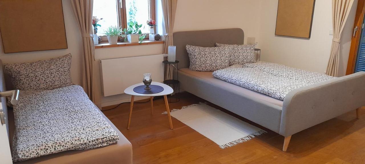 Apartment Zettler Buxheim  エクステリア 写真