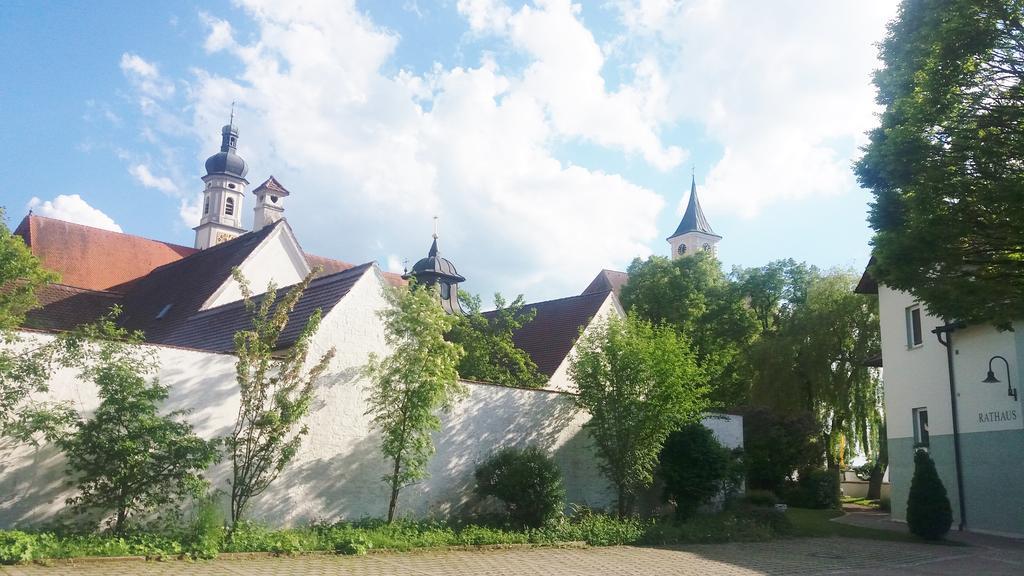 Apartment Zettler Buxheim  エクステリア 写真